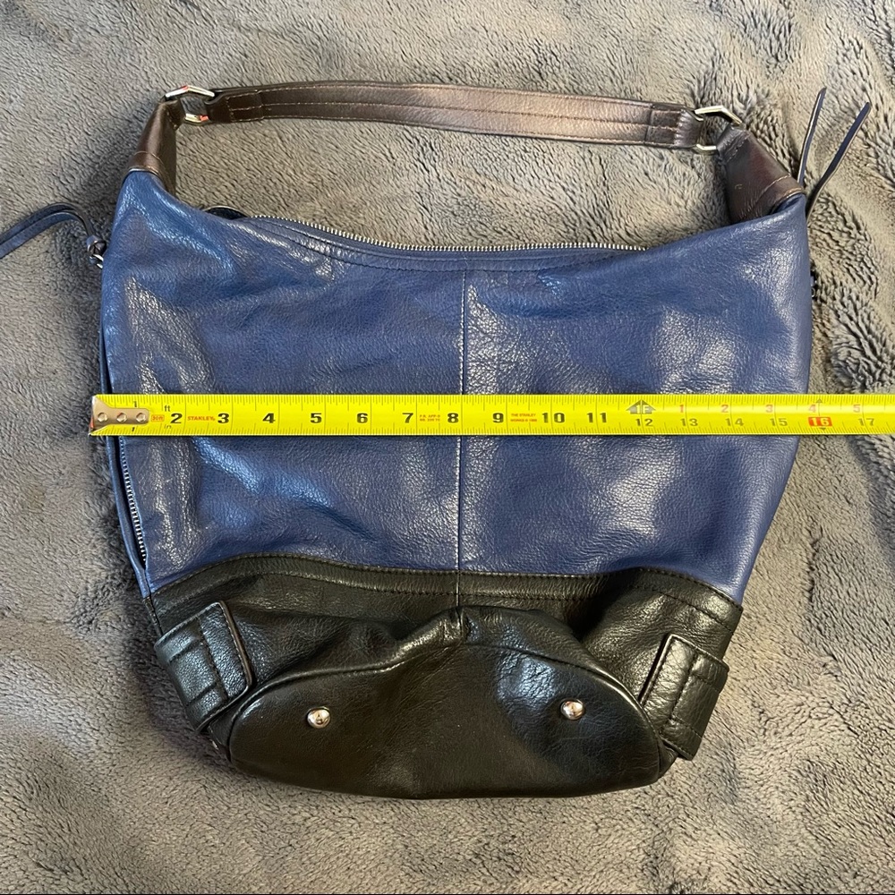 B. Makowsky bucket bag leather blue/black - Picture 5 of 13